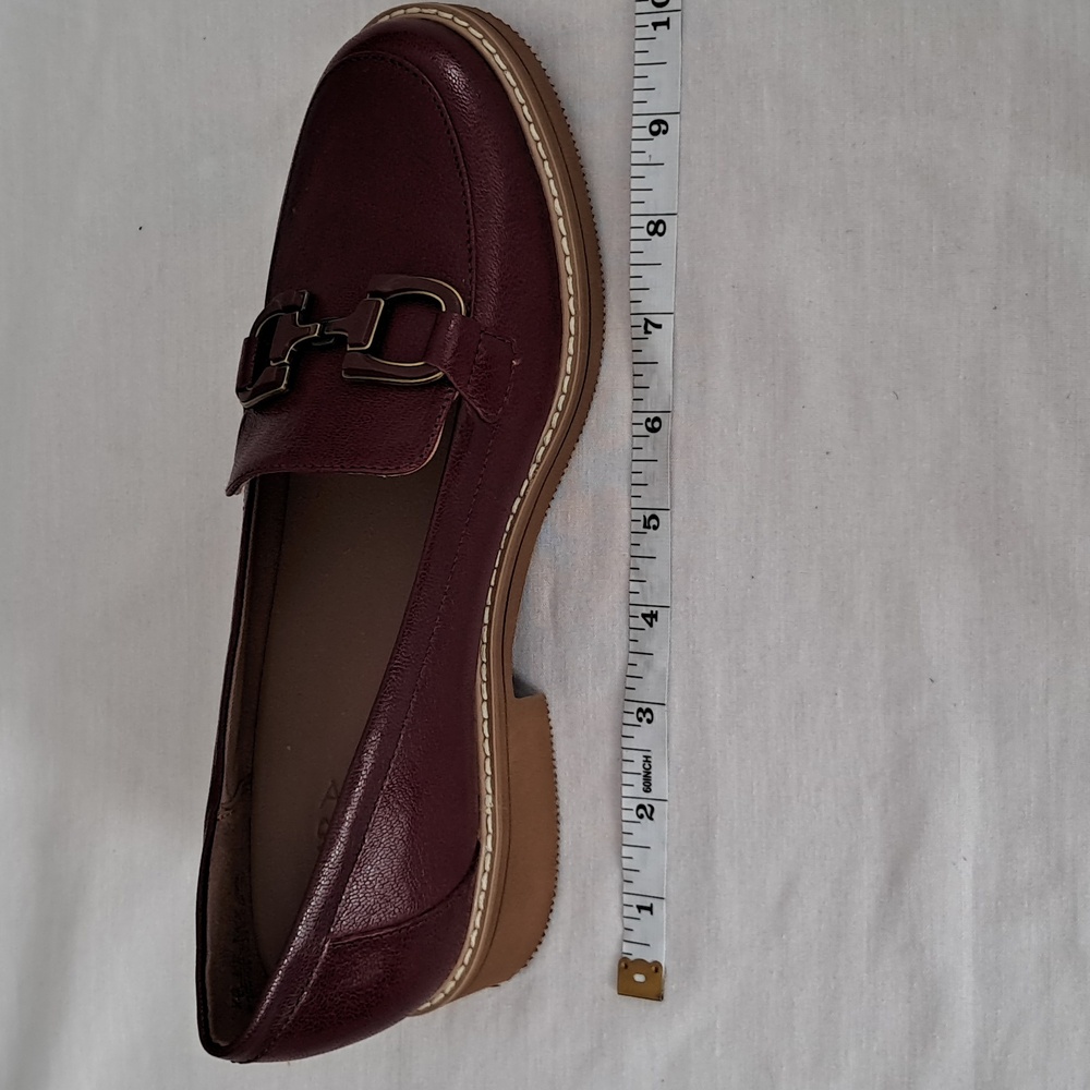 Naturalizer‎ Theo Loafer. Womans Size 8. Cranberry. - Picture 10 of 13